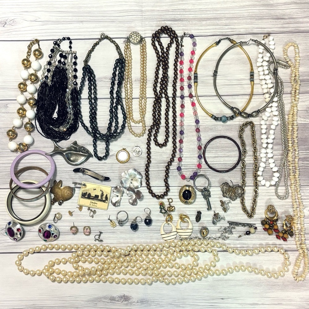 Vintage Upcycle Craft Jewelry Lot For Repair Necklaces Bracelets Earrings Rings